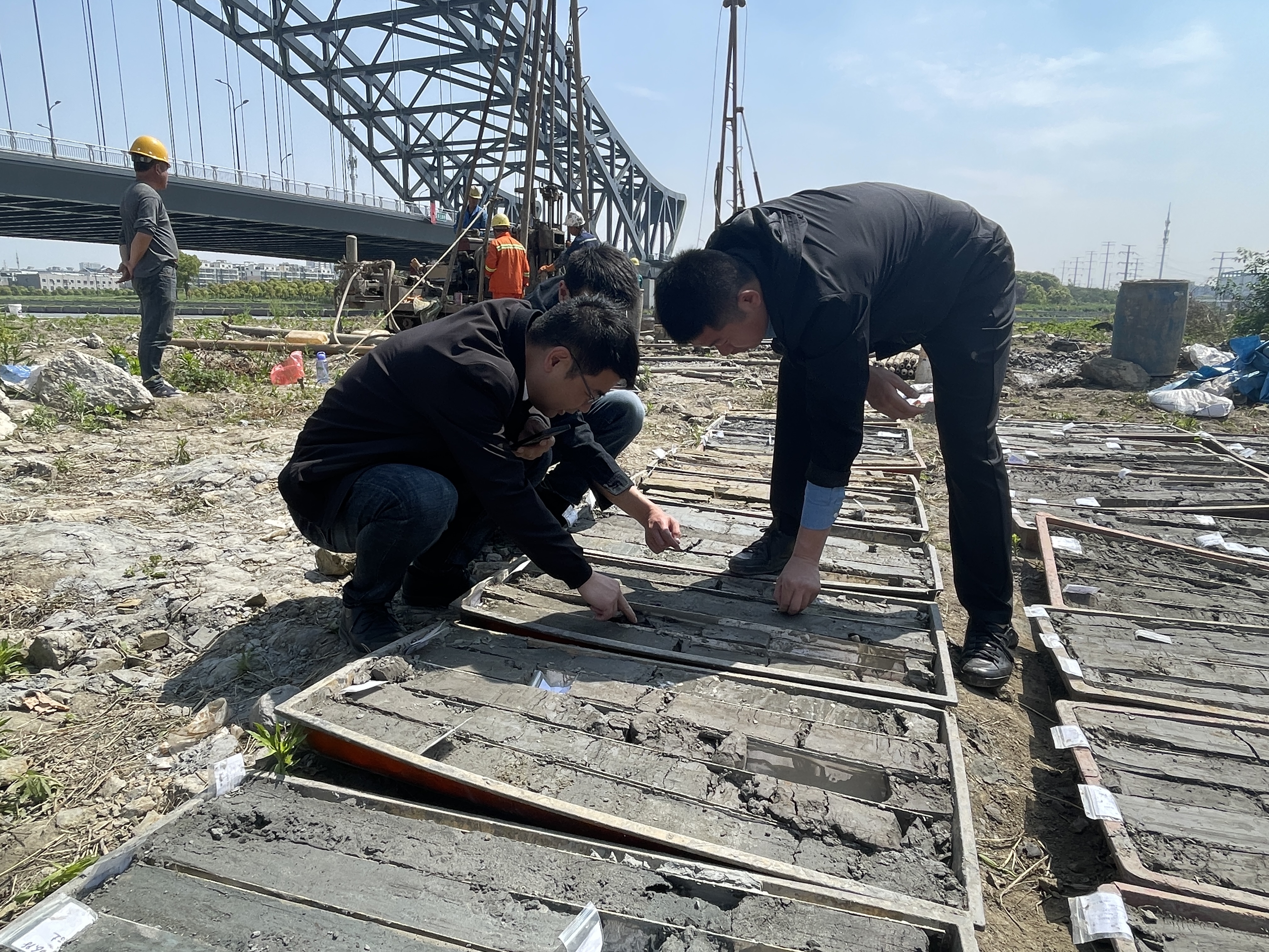 筑牢”地“基 护航发展配图.jpg